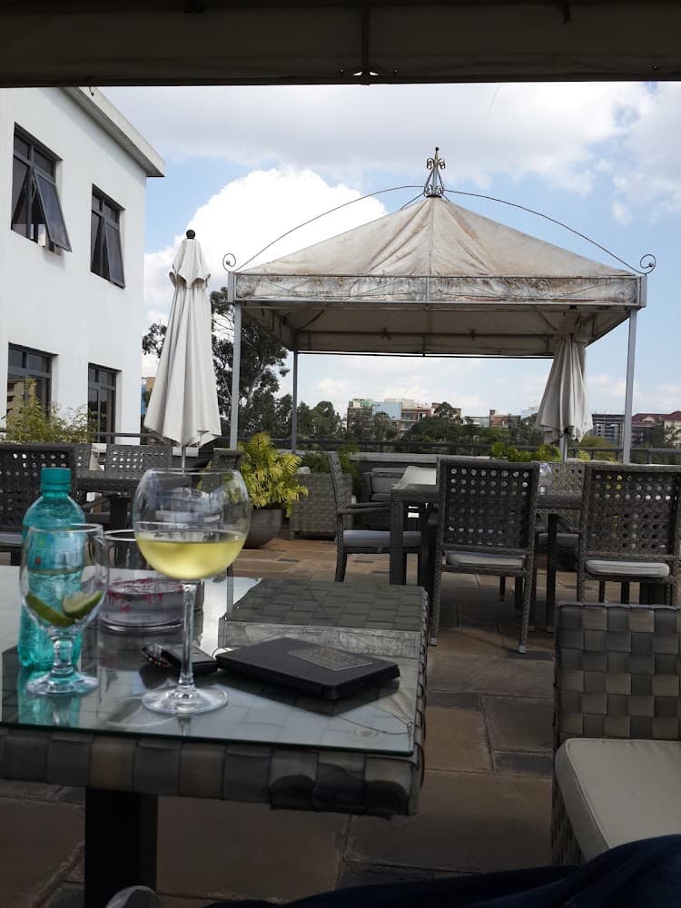 Oro Restaurant & Lounge