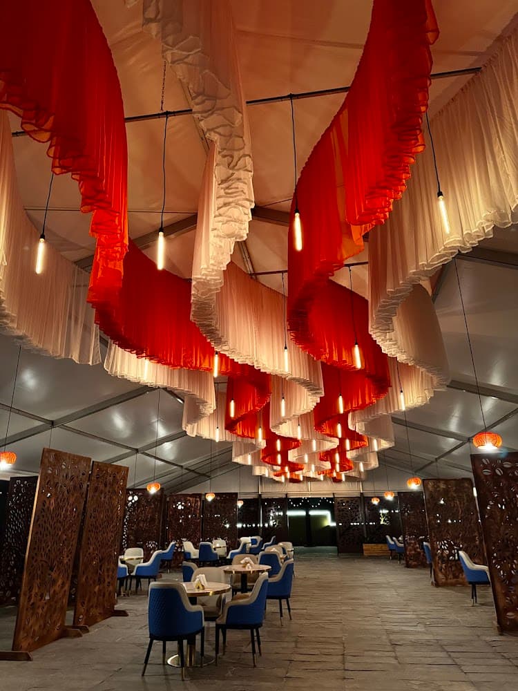 Golis restaurant and Cafe