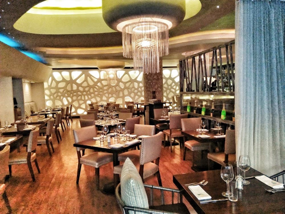 Seven Seafood & Grill
