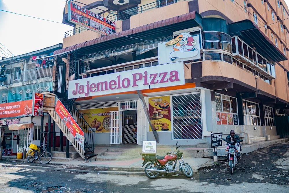JAJEMELO PIZZA - EMBAKASI