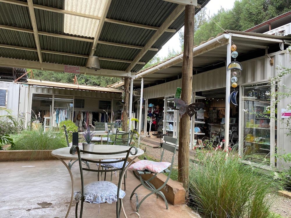 Tin Roof Café - Langata