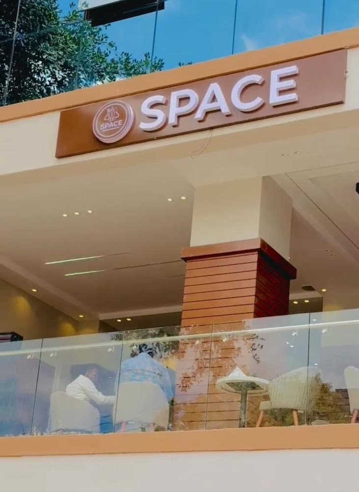 SPACE BISTRO