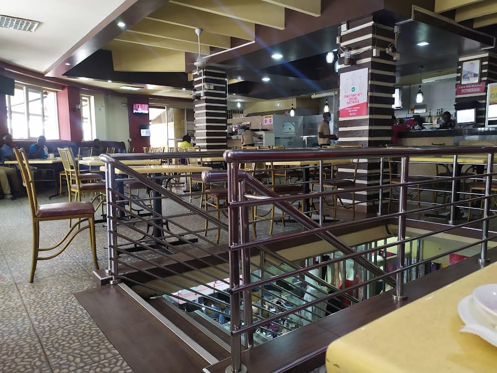 Azuri Restaurant and Cafe