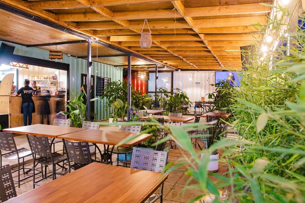 Lima Pizzeria and Grill